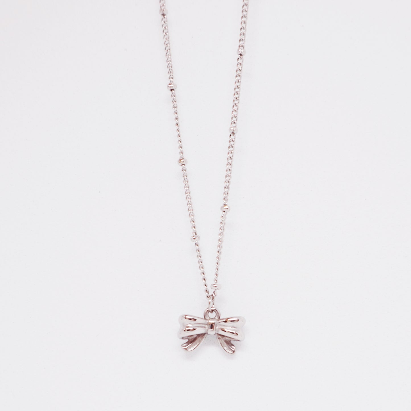 Ribbon Silver Necklace