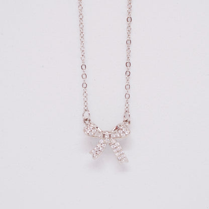 Silver Ribbon Motif Necklace
