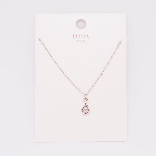 Silver Pendant Necklace with Pearl